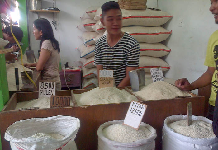 Beras Plastik Tidak Ada di Jakarta, kata Ahok